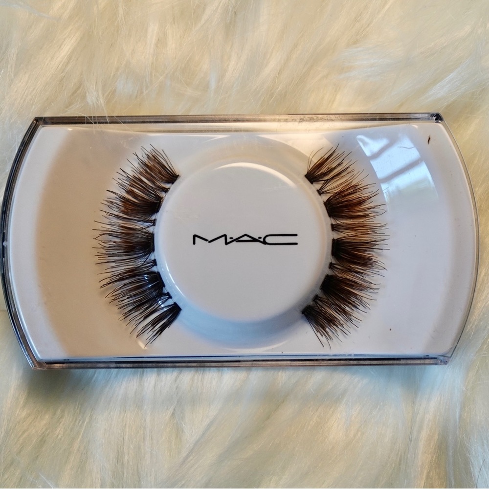MAC 48 SHOW-OFF LASH